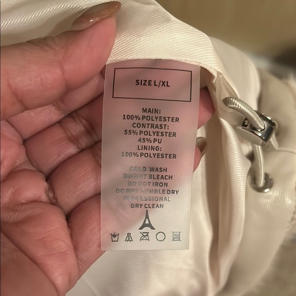 Maniere de Voir Beige Faux Fur Jacket L-XL - Picture 3 of 4